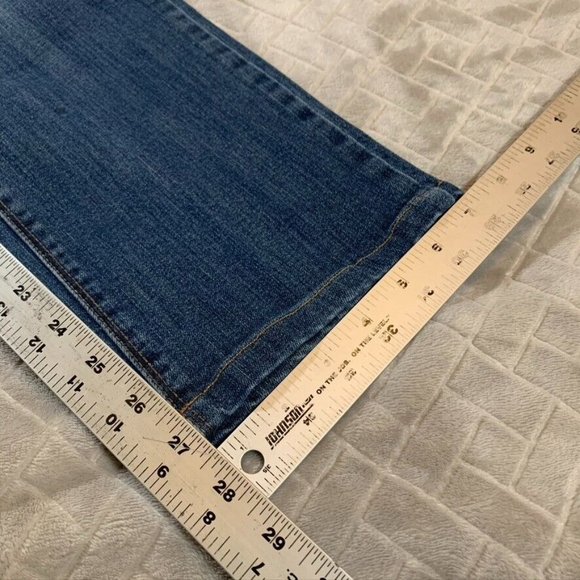 Levis Womens 10 Denim Jeans Blue 525 Perfect Waist Straight Mid Rise Stretch - Picture 9 of 13
